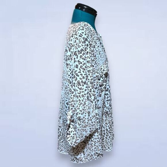 Torrid Harper Georgette Pullover 3/4 Sleeve Blouse - Size‎ 3X - Picture 4 of 8